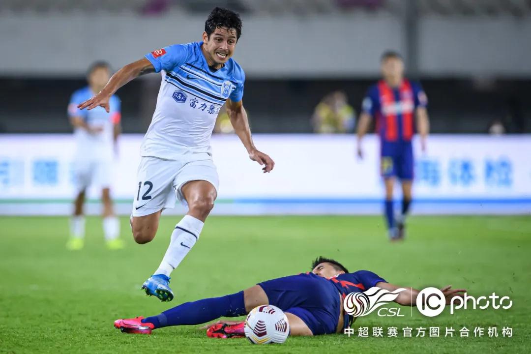 جيبرانجلرأسطورةالطرقالوعرةتجتاحالعالمالعربي